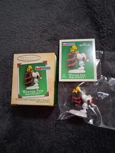 Hallmark NIB 2004 Keepsake Ornament WINTER FUN With SNOOPY Miniature Collectible - Picture 1 of 8