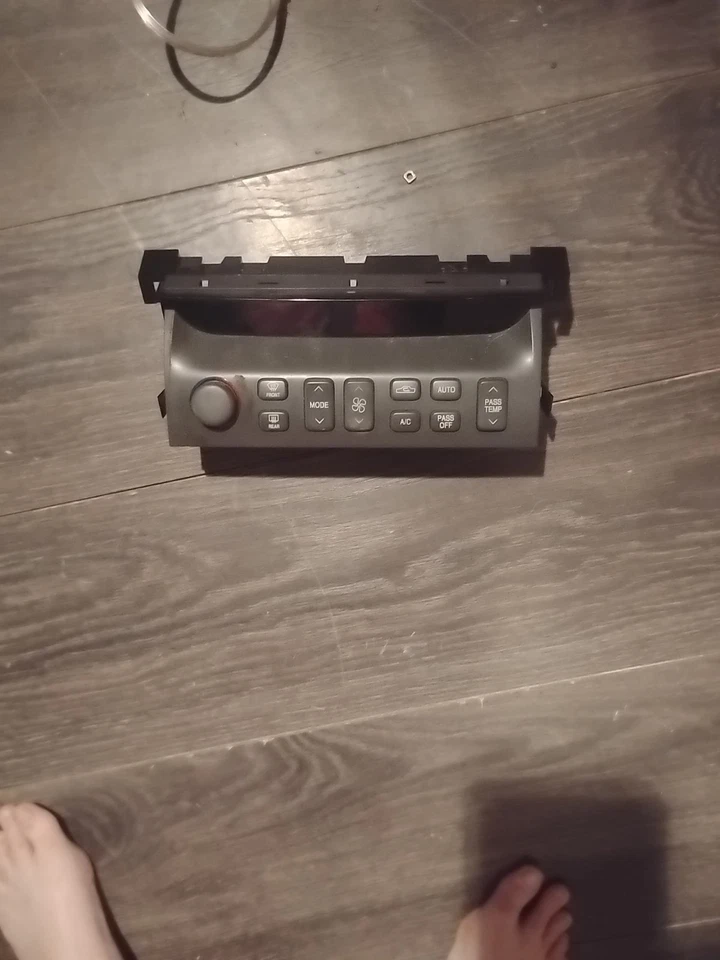 Interruptor de control de temperatura de calefacción Cadillac Deville 2000-2005 Foto 1 de 4