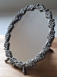 Vintage Oval Silvertone Vanity Mirror Ornate Floral - Bild 1 von 11