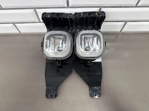 05-07 Ford F250 F350 OEM Bumper Mounted Fog Lights Pair Left Right - Picture 1 of 12