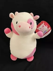 Squishmallow CAEDYN COW HugMee 10 inch Valentines Pink Heart Cow Hug mee Hugmees - Picture 1 of 6