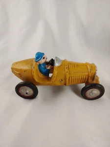 Vintage cast iron toy race car metal painted Yellow with Blue driver. - Picture 1 of 5