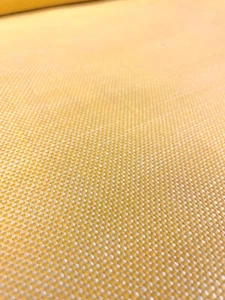 4+ Yard Restaurierungsbeschläge strukturiertes Leinengewebe Soleil gelb Polsterstoff - Bild 1 von 10