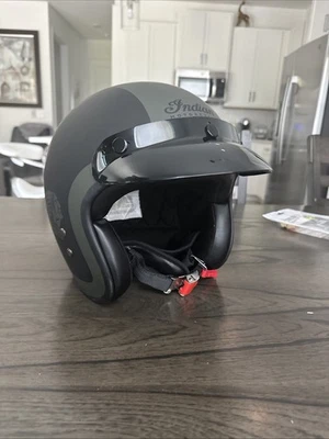 CASCO INDIO AUTÉNTICO ligeramente usado con liberación rápida y visera desmontable Foto 1 de 4