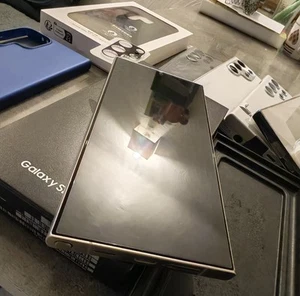 Absolument Comme NEUF S24 Ultra -512 - Gris Titane Garanti 2026 Facture Samsung - Photo 1/15