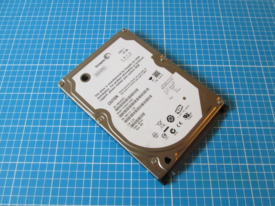 Seagate ST9402115AS 40GB 5400RPM SATA 2.5" HDD Disco duro - Sony PS3, Xbox 360 Foto 1 de 3