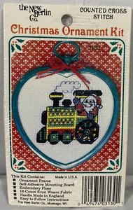 NUEVO The New Berlin Co Punto de Cruz Kit de Adorno de Navidad #3130 Tren con Santa - Imagen 1 de 8