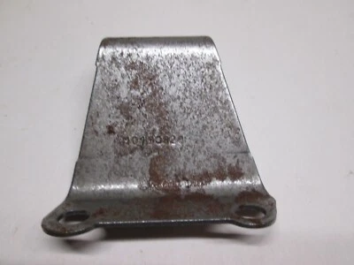 1994-1996 Chevy S-10 GMC Sonoma 2.2 4-Cyl. 10198820 Oil Pump Brace T-10 - Image 1 of 4