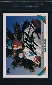 1993 Topps #669 Kip Yaughn Marlins Signed Auto *21122