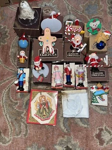 Lot Of 17 Vintage Avon Christmas Ornaments Gallery Collection And Others - Picture 1 of 6