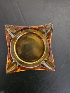 Cenicero estrella cuadrada de vidrio ámbar MCM vintage de 6" x 6" de esquina a esquina de 3,5 pulgadas de diámetro - Imagen 1 de 16