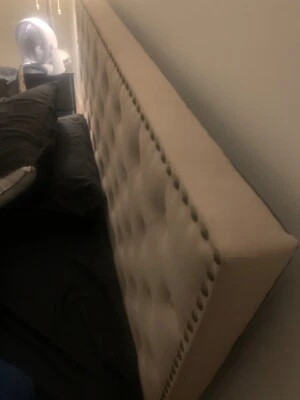 全尺寸床带4个储物抽屉和USB充电站,内饰出售 — 第 1/4 张图片