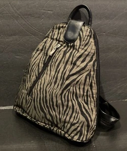 Baggallini Metro Backpack Bag Animal Pattern Water Resistant Travel Lightweight - Picture 1 of 17