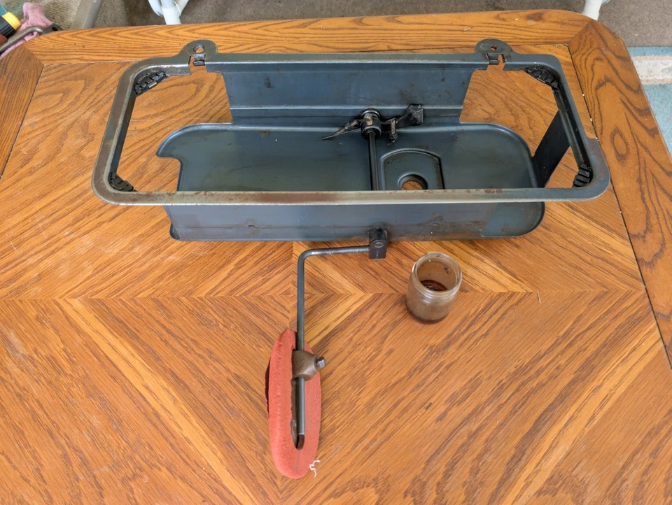 Sartén de goteo de aceite para máquina de coser Industrial Union 21393 N Plus pie 63400 Foto 1 de 4