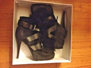 NUEVAS EN CAJA BOTAS NEGRAS STEVE MADDEN CON PIEL SINTÉTICA - Imagen 1 de 7