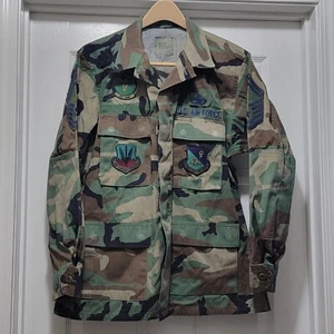 VTG US Military Air Force Woodland Camo Field Jacket w/ 7 Patches Men's M / Fit - Picture 1 of 11