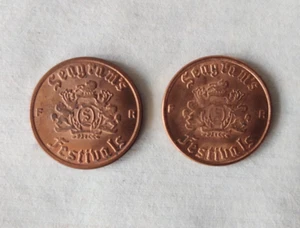 Par de fichas de cobre de whisky canadiense One Crown de Seagram's Festivals - Imagen 1 de 2