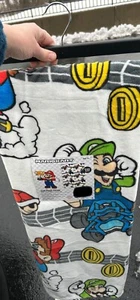 Super Mario White Blanket 50x60 Brand New from Burlington - Picture 1 of 3