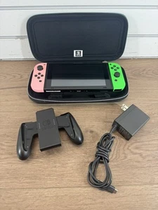 NINTENDO SWITCH CONSOLE HAC-001 NO DOCK W/ZELDA CASE + 128GB SD (WCP033011) - Picture 1 of 11