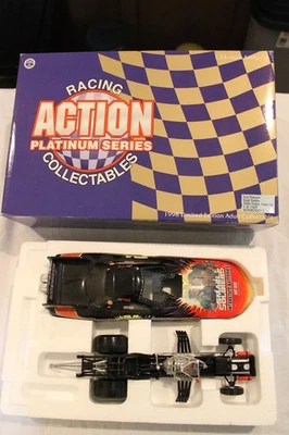 Action Cruz Pedregon Small Soldiers 1:24 scale 1998 Pontiac Funny Car NHRA - Image 1 of 2