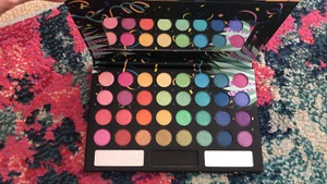 BH Cosmetics Take Me Back To Brazil: Rio Edition 35 Color Shadow Palette - Picture 1 of 3