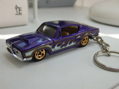 Hot Wheels Car '68 Chrysler Hemi Cuda Flamejob with a fitted Keychain Keyring - Image 1 of 3