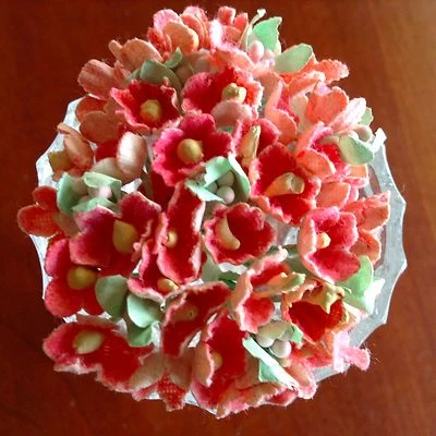 Racimo rosa melocotón para sombrero + cabello PC1 Flor Molinery Forget Me Not de colección Foto 1 de 3