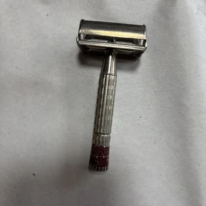 VINTAGE  1950'S GILLETTE SUPER SPEED B2 SAFETY RAZOR W RED TIP - Picture 1 of 16