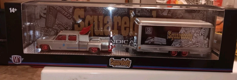 M2 MACHINES 73 CHEVY CHEYENNE 30  & 73 GMC SIERRA SQUAREBODY SYNDICATE RAW CHASE - Image 1 of 1