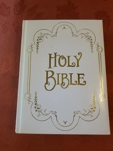 The New American Bible:  White Leather Bound  Family Record Edition Red Letter  - Bild 1 von 10