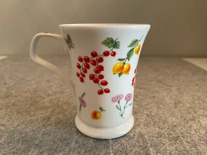 DUNOON Evesham Clare Roberts Pedestal Mug Flowers Berries & Butterflies England - Picture 1 of 6