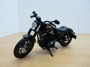 MOTO HARLEY DAVIDSON SPORTSTER IRON 883 noir mat 1/12 - Picture 1 of 1