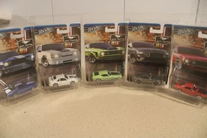 Hot Wheels 2025 Mustang 60 Years Series - Full Set of 5 in Protective Clamshells - Foto 1 di 6