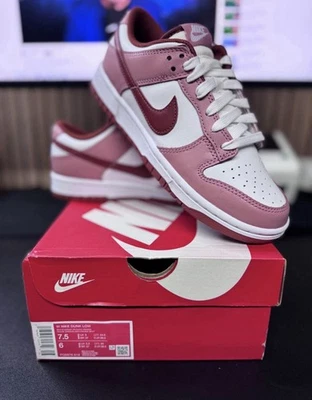 Nike Dunk Low Red Stardust Robusto Laranja FQ8876-618 Tamanho Feminino - Imagem 1 de 4