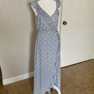 Madewell white and blue floral maxi dress with ruffle details. Size XS - Picture 1 of 6