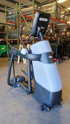 Precor AMT 12 885-865-835-783-763-733 con consola P82 (USADO) Foto 1 de 4