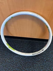 Cerchio Spank Stiffy 40AL, 26" 32h Bianco - Foto 1 di 3