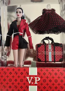 A FASHIONABLE LEGACY Integrity Toys Violaine Perrin NUFace WClub 2020 NRFB Set. - Picture 1 of 14