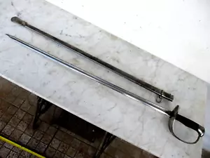 ¿Antiguo Toledo militar español? Blazón embosado espada y vaina con corona de águila - Imagen 1 de 24