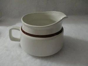 Genuine Stoneware Japan Gravy Boat White Speckled w/ Brown Rim Excellent Cond - Picture 1 of 6