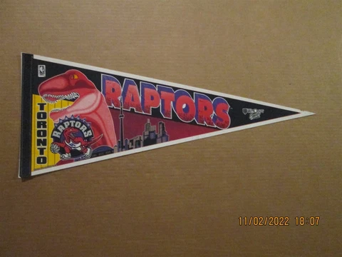 NBA Toronto Raptors Vintage 1994 Style #2 Team Logo Basketball Pennant Cover