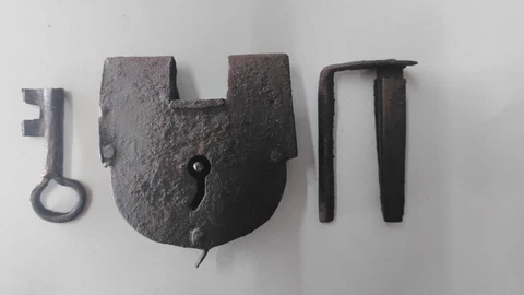 1800 Antique Vintage BRASS  PADLOCK WORKING Lock Old Rare Collectible BIG SIZE Cover