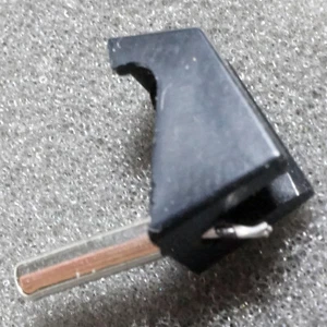 NOS Electro Voice EVG 826-DE Elliptical Diamond Needle Stylus for Stanton D71EE - Picture 1 of 3