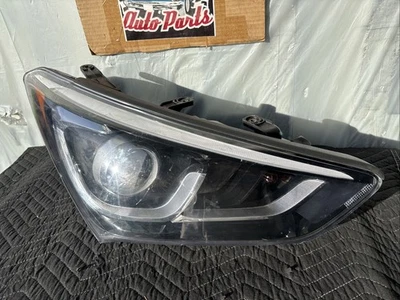 🥇Faro derecho halógeno genuino HYUNDAI SANTA FE 2017-2019 SPORT CON LED OEM Foto 1 de 4