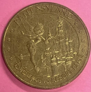 77 - Disneyland Resort Paris - Fantasyland - 2004b - Photo 1/2