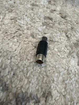 RCA Female Joiner Coupler Adapter Audio Connector - Image 1 of 3