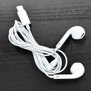 Auriculares intrauditivos Apple EarPods USB-C con cable A3046 MYQY3AM/A. OEM - Excelente - Imagen 1 de 7