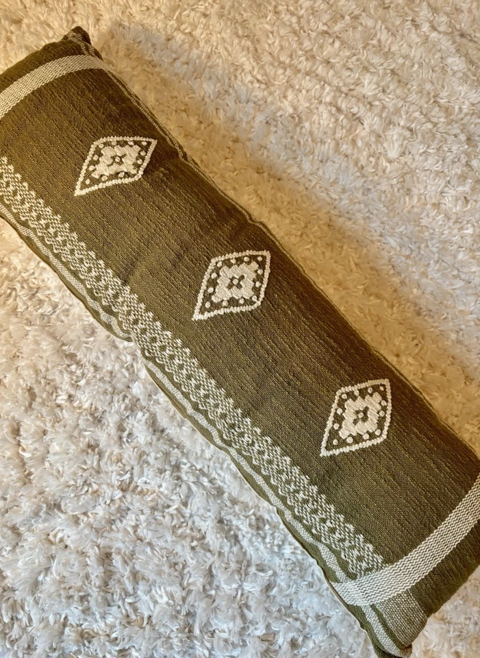 Travesseiro decorativo Dkny boho chique sálvia verde bordado zíper “LEIA” - Imagem 1 de 4