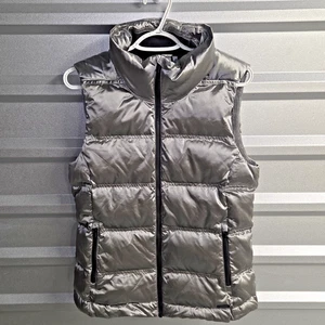 Athleta Medium Responsible Silver Metallic Pewter Goose Down Arch Full Zip Vest - Bild 1 von 11