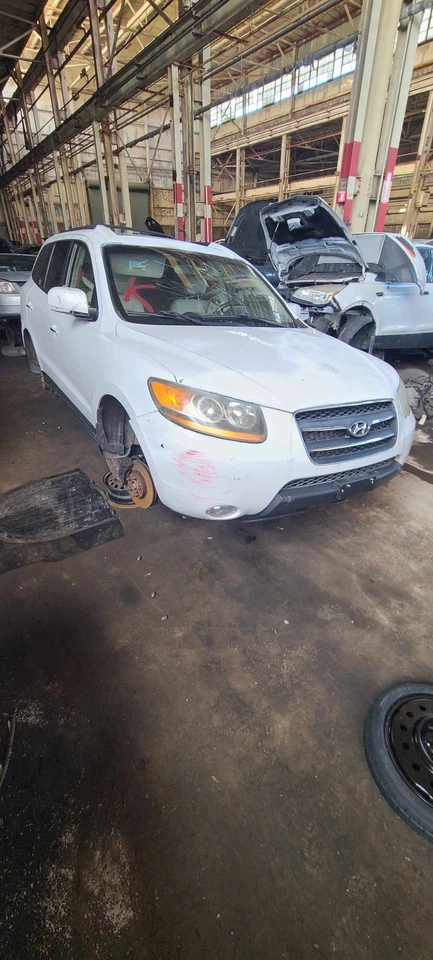 2007-2009 HYUNDAI SANTA FE ENGINE COVER 3.3L Foto 1 de 4